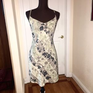 🌟🌟✨EUC*** Olive Green Sun Dress / Slip Dress / Size Medium